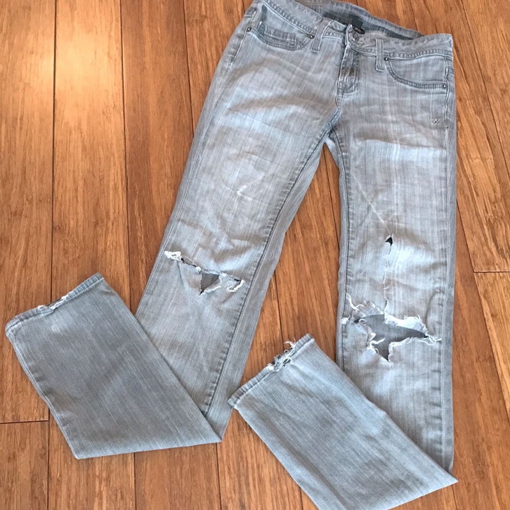 Destroyed Genetic Denim Gray Jeans🌺HP🌺